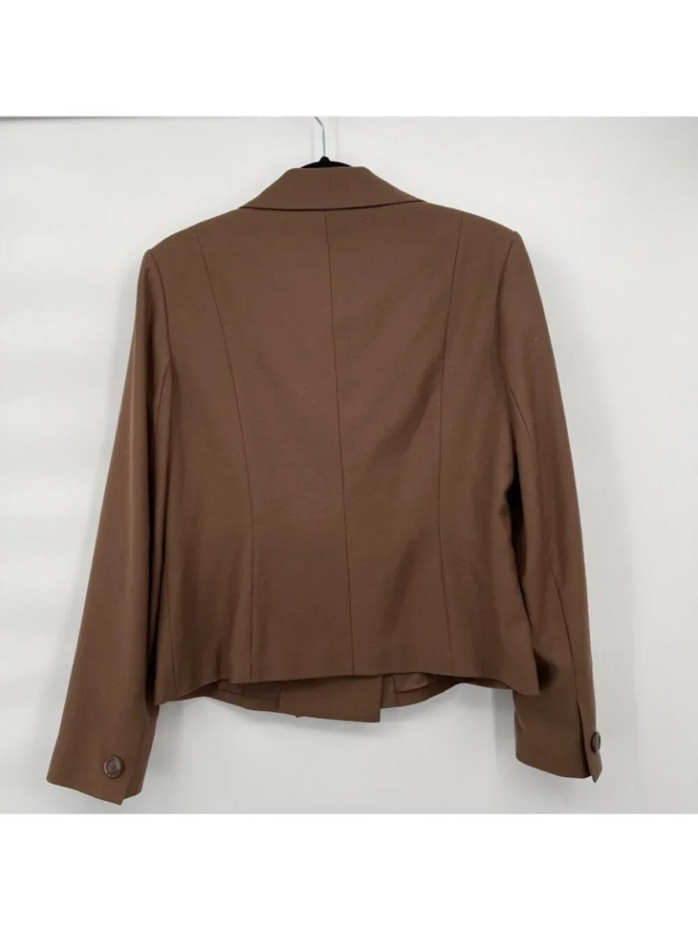 Blazer hook seasonless